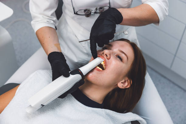 Best Weekend Emergency Dentist in Strawberry Point, IA
